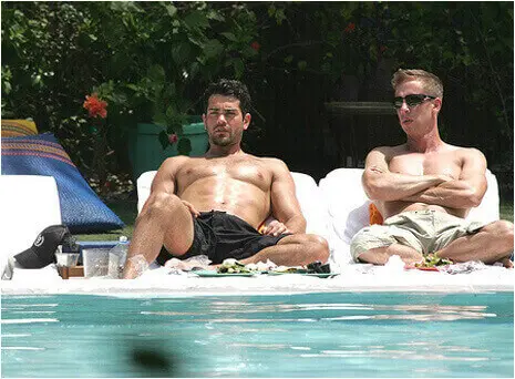Jesse Metcalfe gay swimming pool boyfriend